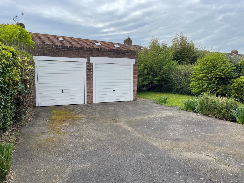 Lot: 9 - FREEHOLD GROUND RENTS - view of two garages and driveway